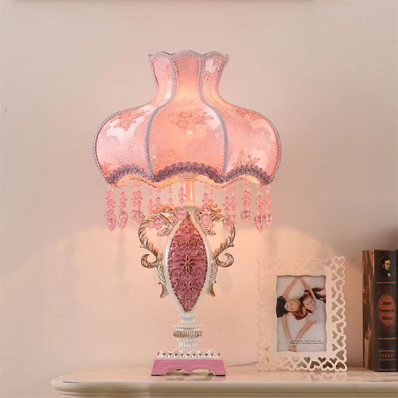 European Pink Table Lamp Luxur - Desk Lamp recension och pris